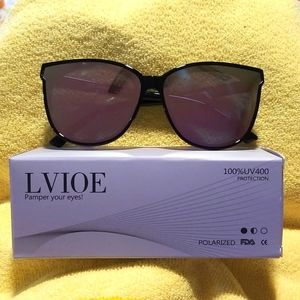 LVIOE Cat Eye Polarized Sunglasses Rose Gold Lens